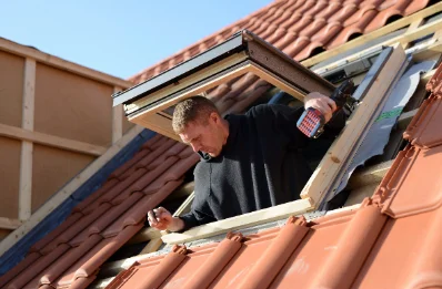 Pose de fenêtres de toit Velux à Saint-Léger-Triey